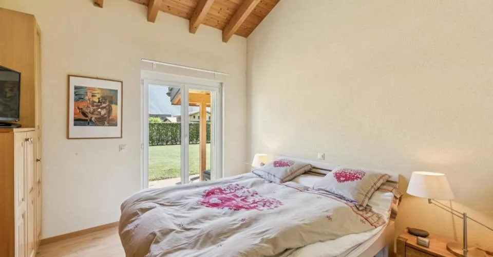 Villa individuelle avec vaste terrain dans un environnement calme – photo 5 sur 13