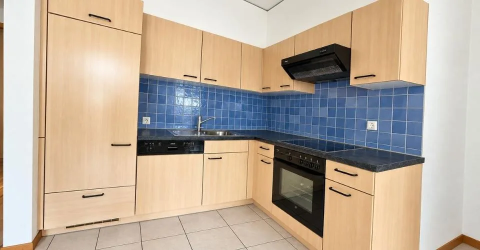 Grand studio de 35 m² avec place de parc extérieure – photo 3 of 7