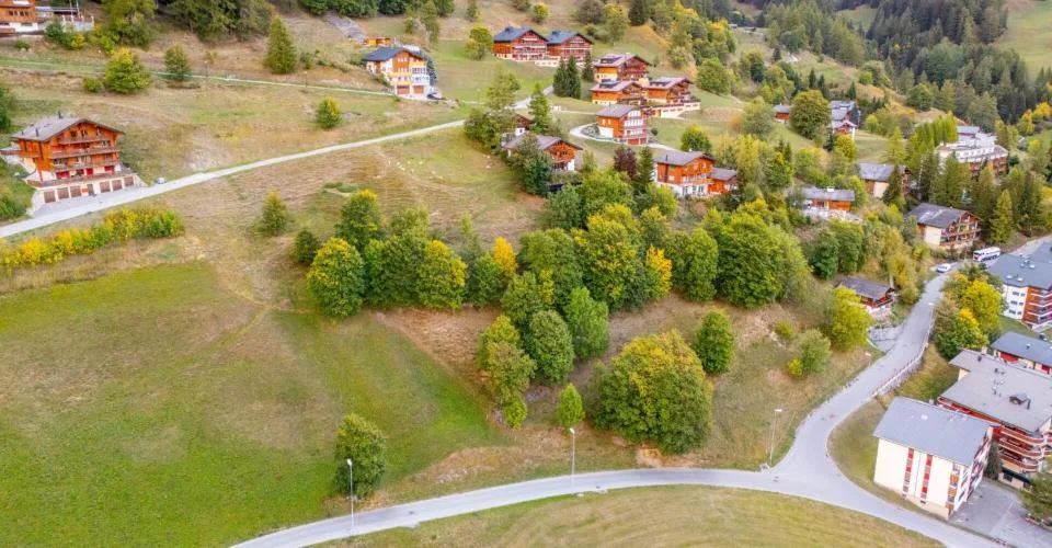 Attraktives Bauland in Leukerbad mit traumhafter Aussicht – Foto 4 von 6