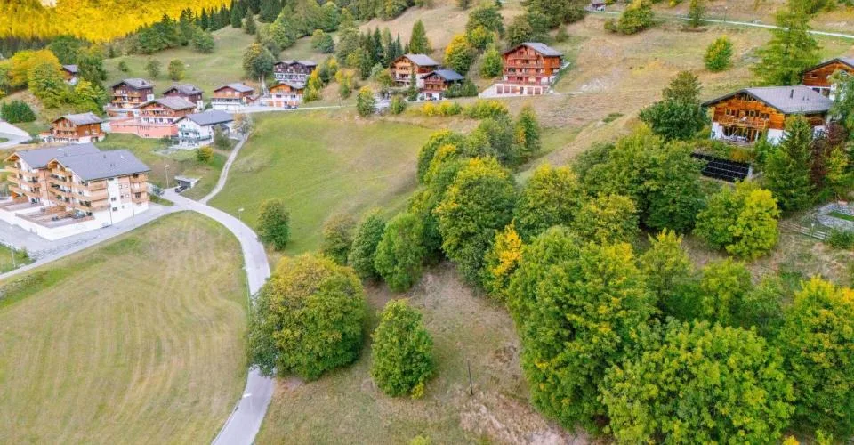 Attraktives Bauland in Leukerbad mit traumhafter Aussicht – Foto 2 von 6