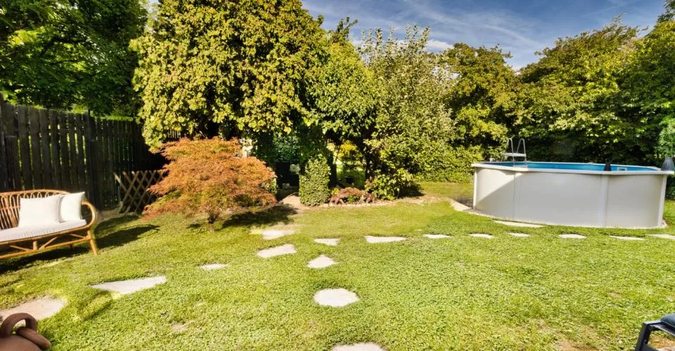 Maison individuelle à Nyon avec grand atelier/dépôt, proche du centre-ville – Foto 15 von 19