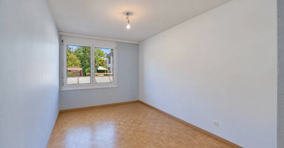 Helles Apartment mit großer Terrasse und Panoramablick auf den See – Foto 7 von 11