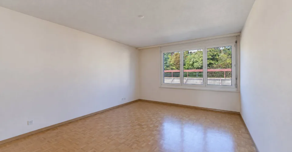 Helles Apartment mit großer Terrasse und Panoramablick auf den See – Foto 6 von 11