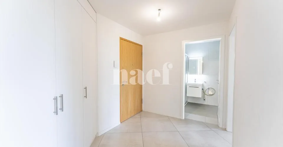 Bello appartamento di 4.5 locali al 1° piano con 2 balconi in vendita a Payerne – foto 3 di 13