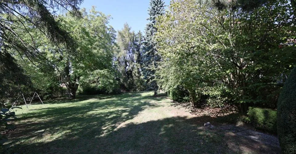 Demeure de caractère avec parc de 2'600 m2 – Foto 7 von 13