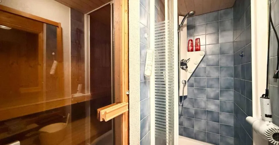 Lavaux : logement de caractère face au lac, à Riex – Foto 8 von 8