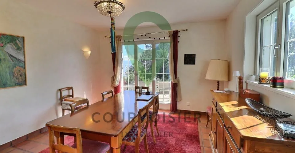 9 Zimmer Einfamilienhaus in Essertines-sur-Rolle – Foto 2 von 12