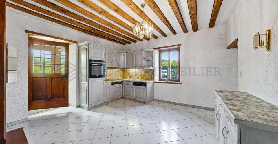 Esclusività !! Bella casa di villaggio con carattere, da scoprire !! – foto 4 di 13