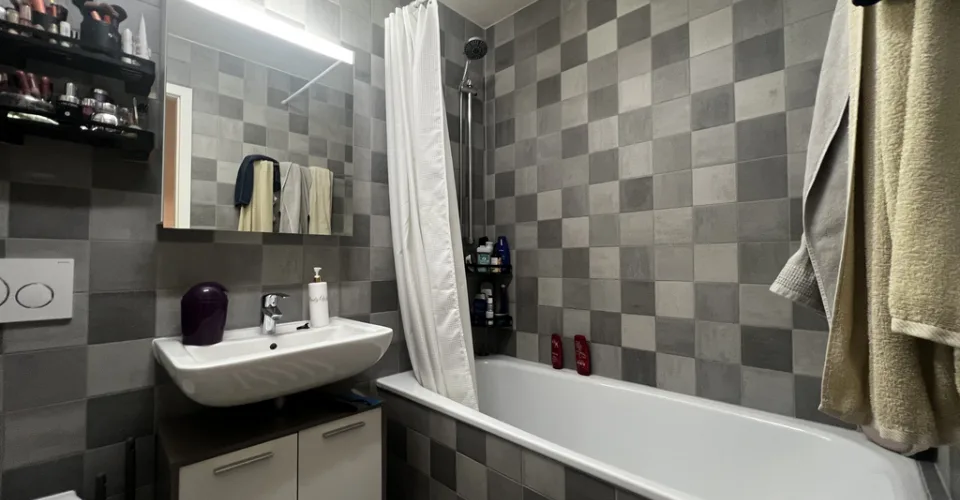 Bel appartement de 3.5 pièces au 1er étage - Marais 3 à Renens – Foto 8 von 9