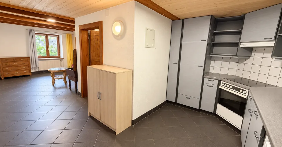 Charmant appartement de 2,5 pièces au rez-de-chaussée à Fontenais – photo 9 sur 10