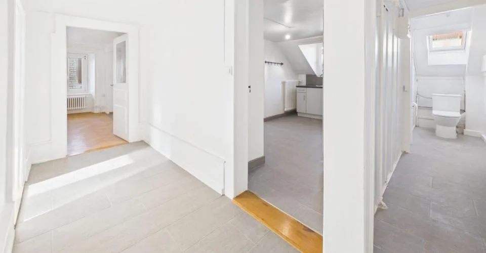 Gemütlich! Renovierte 2.5-Zimmer-Wohnung – Foto 5 von 6