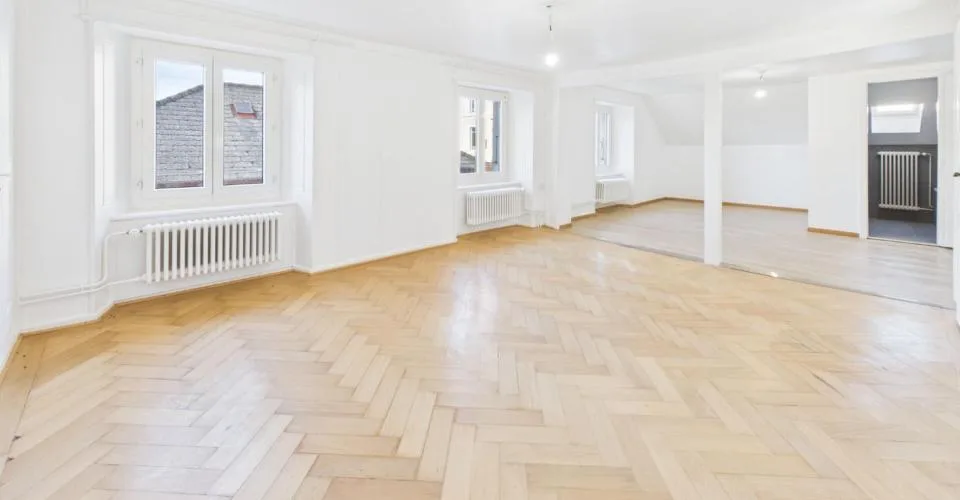 Gemütlich! Renovierte 2.5-Zimmer-Wohnung – Foto 2 von 6