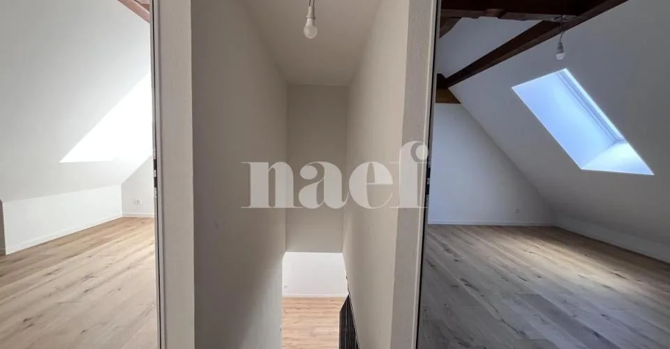 Magnifique duplex de 4,5 pièces au 4ème étage Ouest – Foto 8 von 11