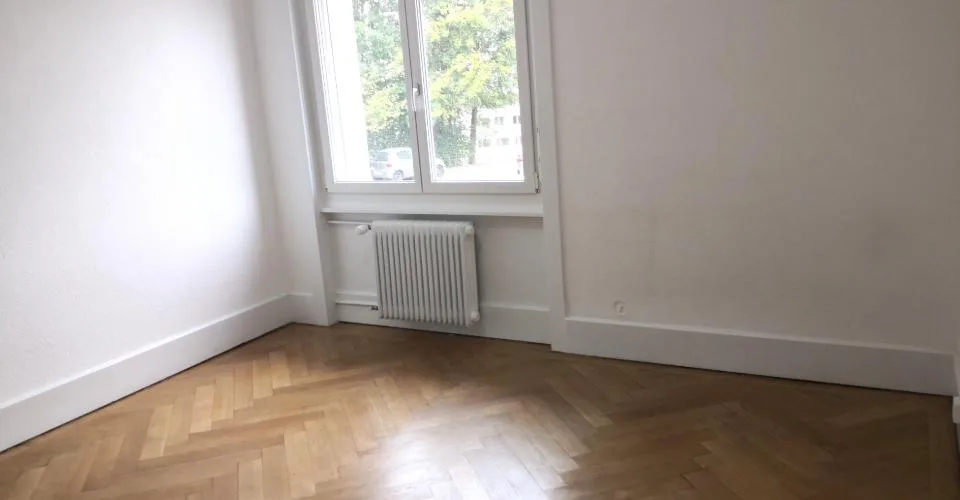 Appartement 2.5 pièces, rénové, proche de la gare Fribourg – Foto 10 von 12