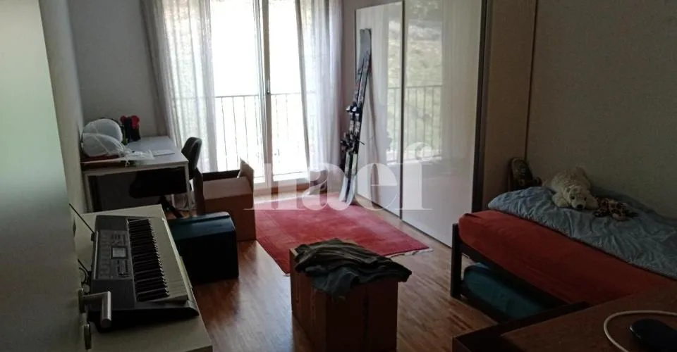 Wohnung mit 4,5 Zimmern im Hochparterre – Foto 5 von 8