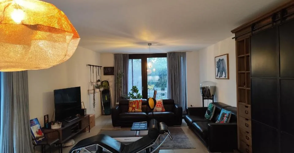 Schönes 4.5-Zimmer-Apartment mit etwa 105m2 und Garten – Foto 3 von 10