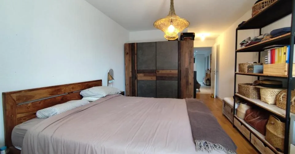 Schönes 4.5-Zimmer-Apartment mit etwa 105m2 und Garten – Foto 5 von 10