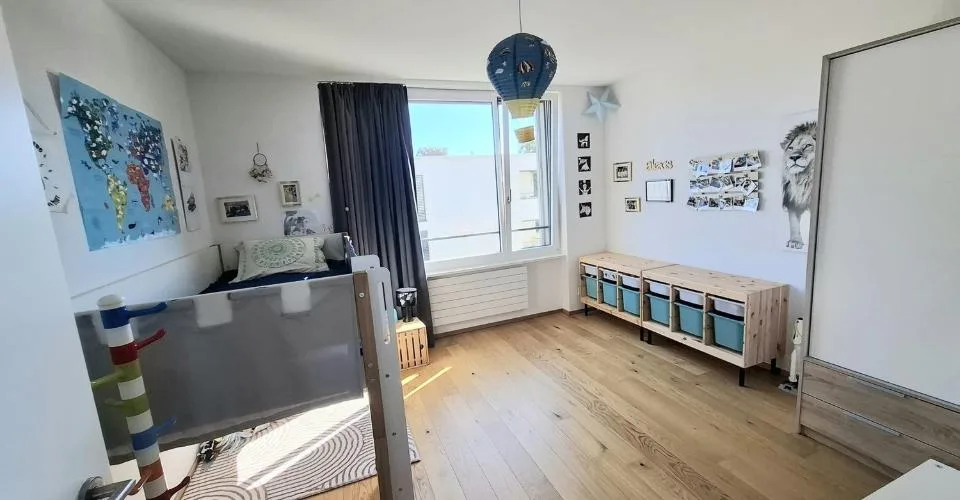 Wohnung 4.5 Zimmer im 3. Stock – Foto 8 von 10