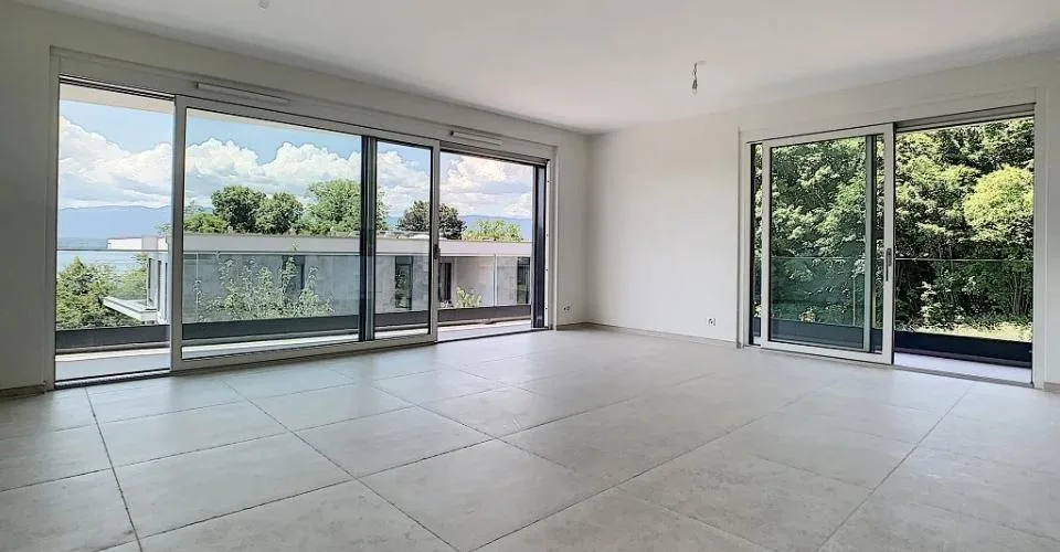 Appartement d'exception avec terrasse et grand balcon et vue sur le la – photo 10 sur 10