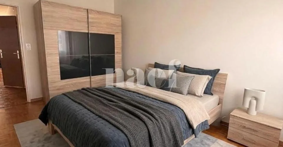 Appartement de 5 pièces au 5ème d'env. 87m2 avec balcon – Foto 3 von 8
