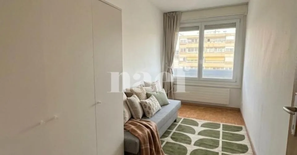 Appartement de 5 pièces au 5ème d'env. 87m2 avec balcon – Foto 5 von 8