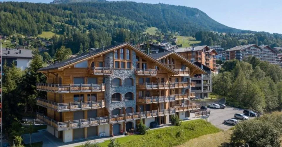 Studio meublé de 24 m² avec vue sur les montagnes – photo 8 sur 12