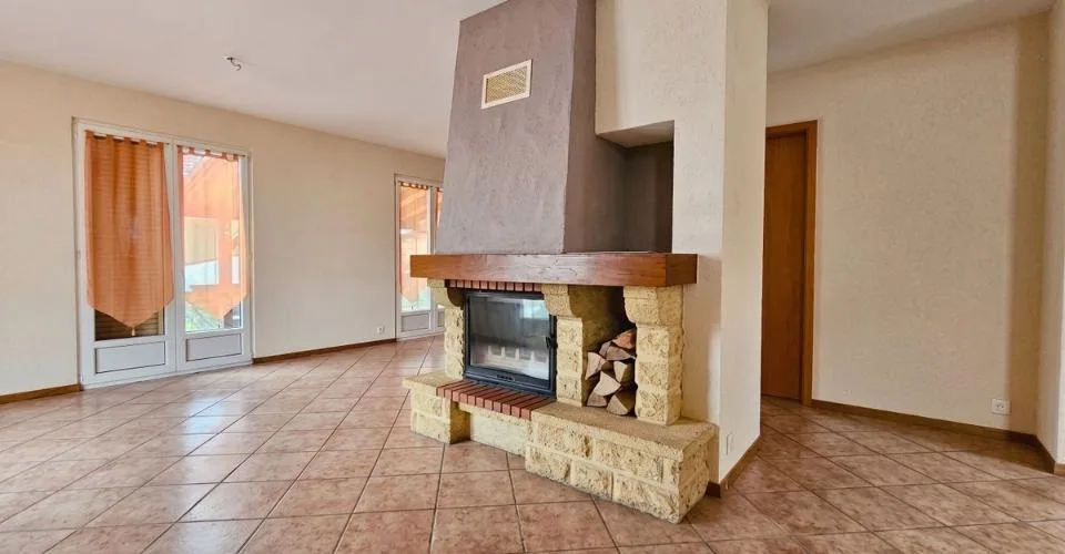 Magnifica casa familiare a Sainte-Croix – foto 5 di 23