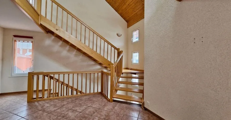 Magnifica casa familiare a Sainte-Croix – foto 8 di 23