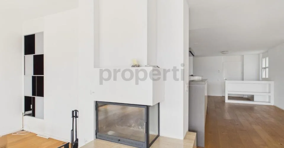 Dreamy view of Lake Lucerne: Cozy chimney, Reduit with washing tower and two underground parking spaces – photo 4 of 29
