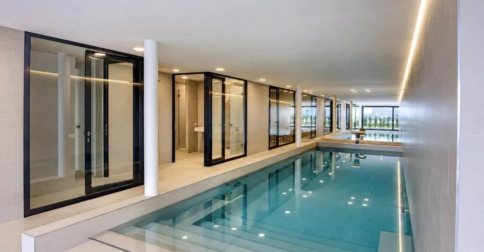 Attique contemporain avec vaste terrasse à un instant du lac – Foto 5 von 13