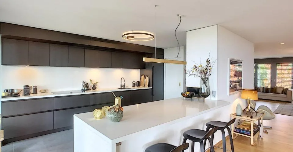 Spacieux appartement contemporain de 5.5 pièces avec vue panoramique – Foto 3 von 26