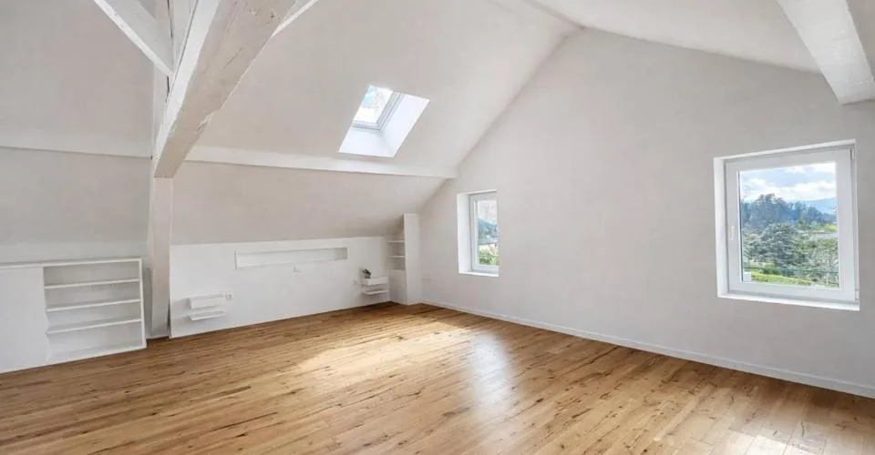 Triplex de 4.5 pièces - grand jardin et vue partielle sur lac – Foto 2 von 26