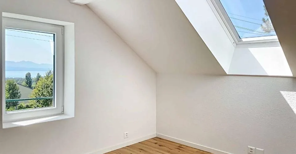 Triplex de 4.5 pièces - grand jardin et vue partielle sur lac – Foto 8 von 26
