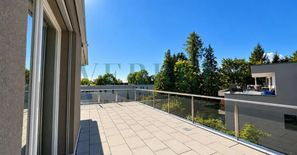 Attique lumineux avec magnifique terrasse – Foto 4 von 11