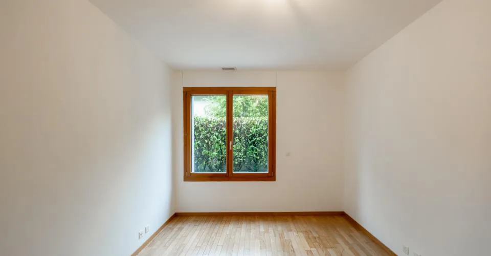 Appartement traversant d’exception de 151m² avec 2 jardins de 87², véranda vitrée de 25m² et double box de 31m² – Foto 14 von 20