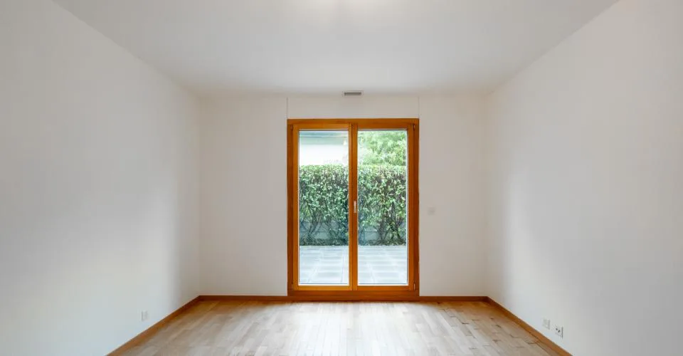 Appartement traversant d’exception de 151m² avec 2 jardins de 87², véranda vitrée de 25m² et double box de 31m² – Foto 15 von 20