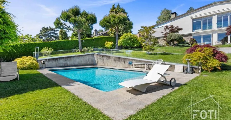Duplex 5,5 p. de 231 m² - jardin 1'100 m², piscine privée et vue lac - Lutry – foto 3 di 13