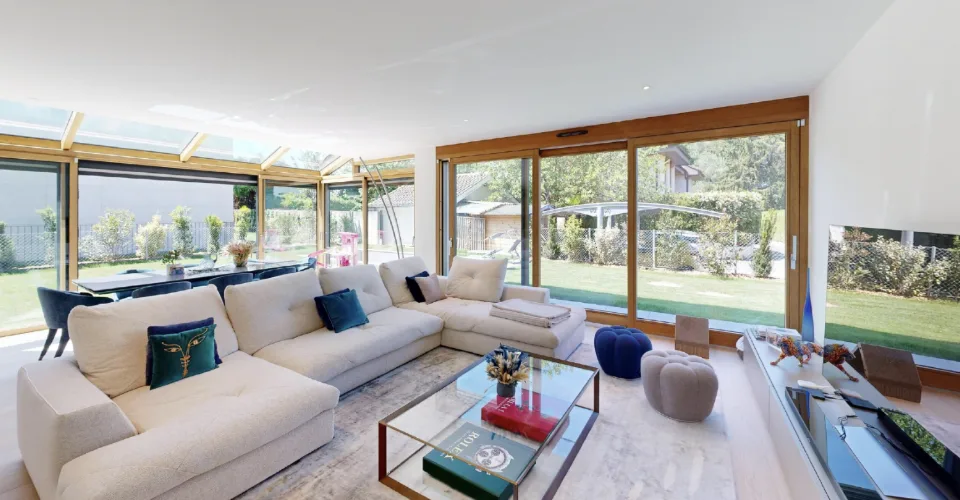 Un écrin contemporain, intérieur raffiné, lumineux, beaux volumes. – photo 3 sur 3