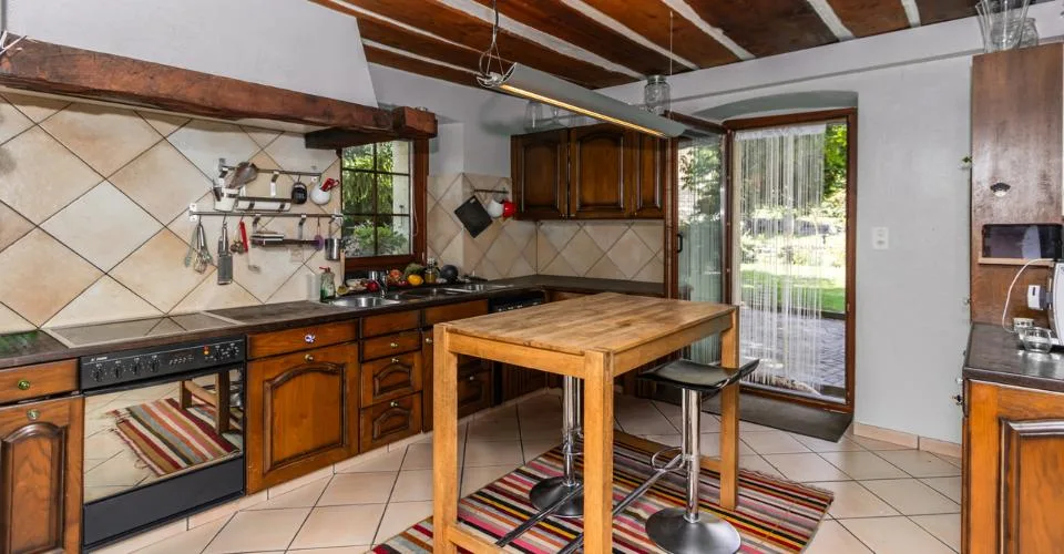 A VENDRE MAISON AVEC CACHET 5.5 PCES A CHAMOSON – Foto 5 von 13