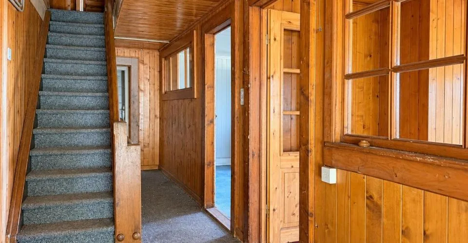 Grand character chalet to renovate in Villars-sur-Ollon, magnificent view – photo 12 of 13