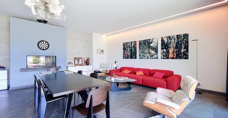 Élégance, modernité et emplacement privilégié ! – photo 3 sur 13