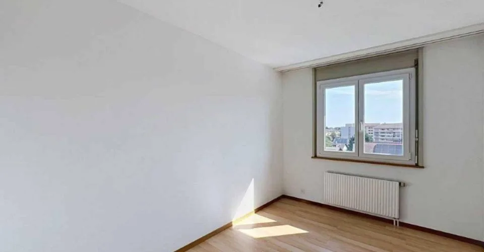 Bel appartement de 4.5 pièces proche du centre-ville – Foto 2 von 11