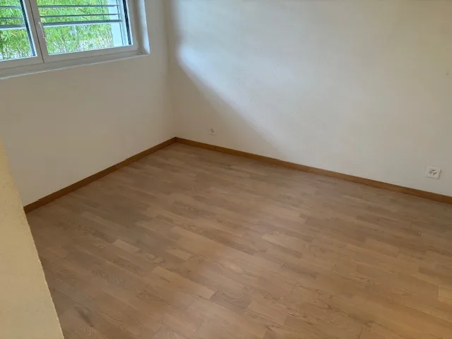 2,5 pièces de plain-pied, jardin et p.p. ext. – Foto 6 von 13