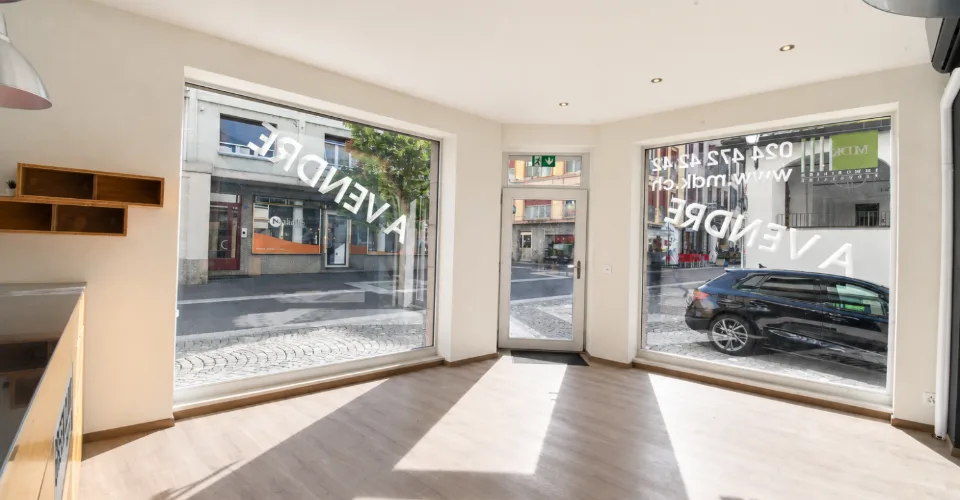 Geräumiger Gewerberaum im Stadtzentrum von Monthey – Foto 5 von 6