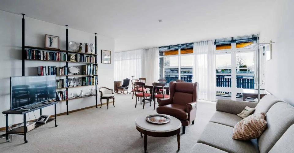 Geräumige 7-Zimmer-Wohnung im letzten Stock – Foto 16 von 20