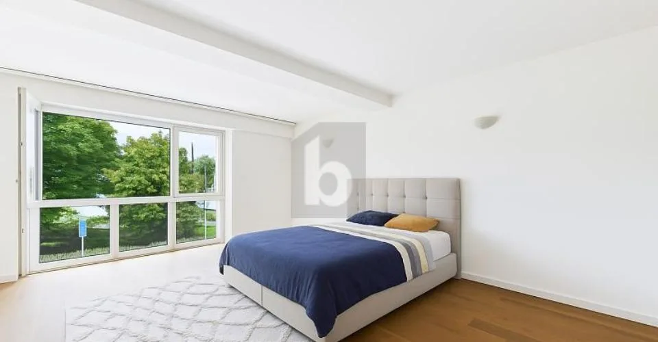 POUR INVESTISSEUR : AU COEUR DE MONTREUX AVEC VUE ! – Foto 2 von 6