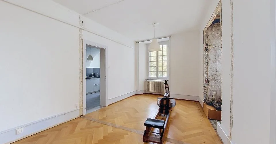 Sion, maison historique au cœur de la vieille ville composé de 5 appartements et 2 bureaux – Foto 15 von 26