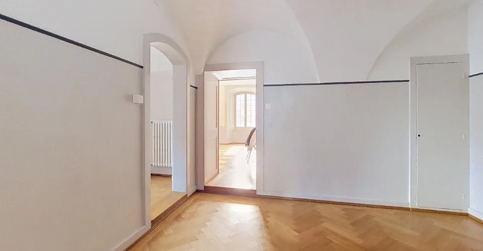Sion, maison historique au cœur de la vieille ville composé de 5 appartements et 2 bureaux – Foto 11 von 26