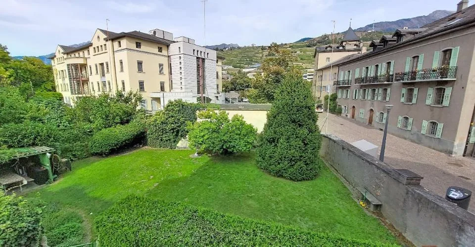 Sion, maison historique au cœur de la vieille ville composé de 5 appartements et 2 bureaux – Foto 20 von 26