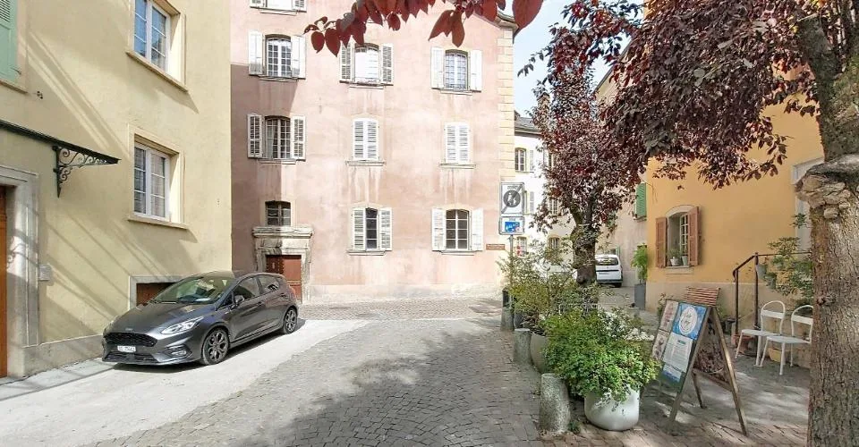 Sion, maison historique au cœur de la vieille ville composé de 5 appartements et 2 bureaux – Foto 5 von 26